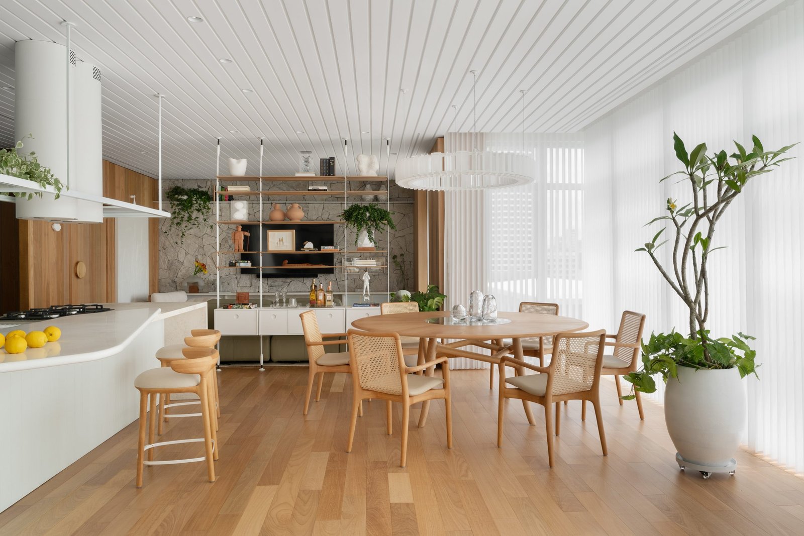 CASA MADEIRA 13 revista copiar-alta